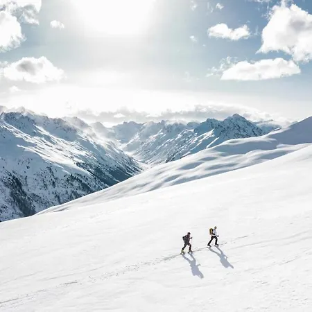 Domek alpejski Seven Summits - Pool - Sauna - Jacuzzi - By Cozee Chamonix